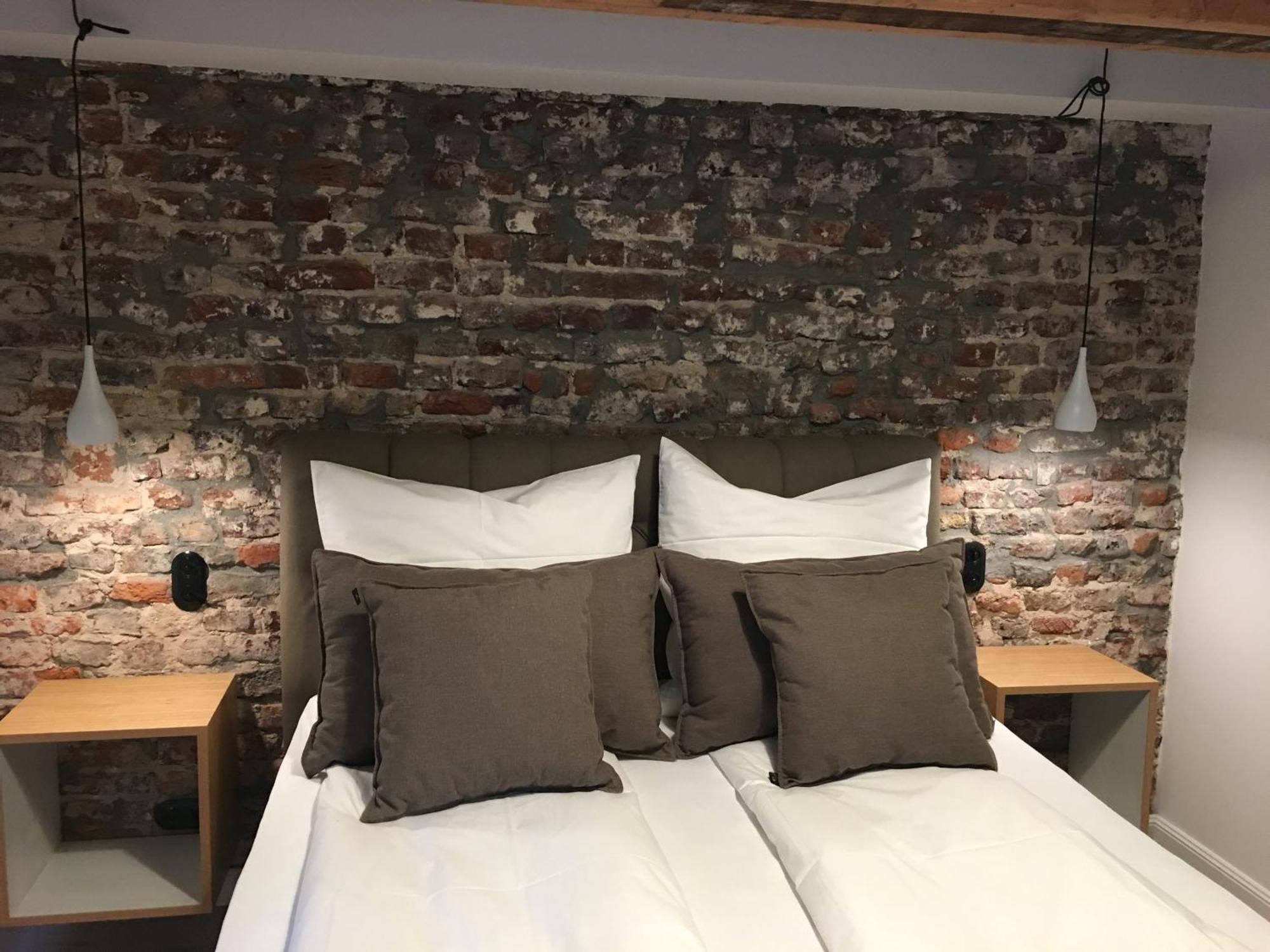 Square Rooms 20 Dusseldorf Bagian luar foto